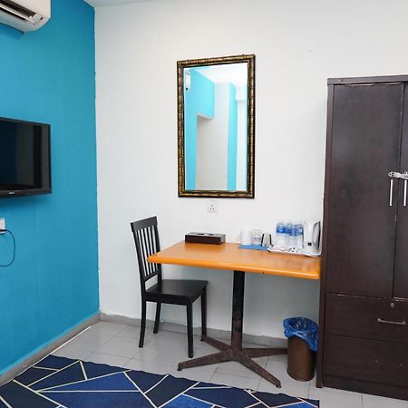 Hotel Shri Putiri Pasir Gudang Ngoại thất bức ảnh